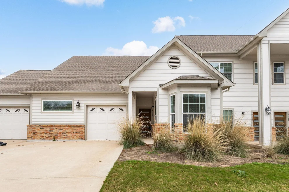Unit for sale at 12153 Abbey Glen LN, Austin, TX 78753