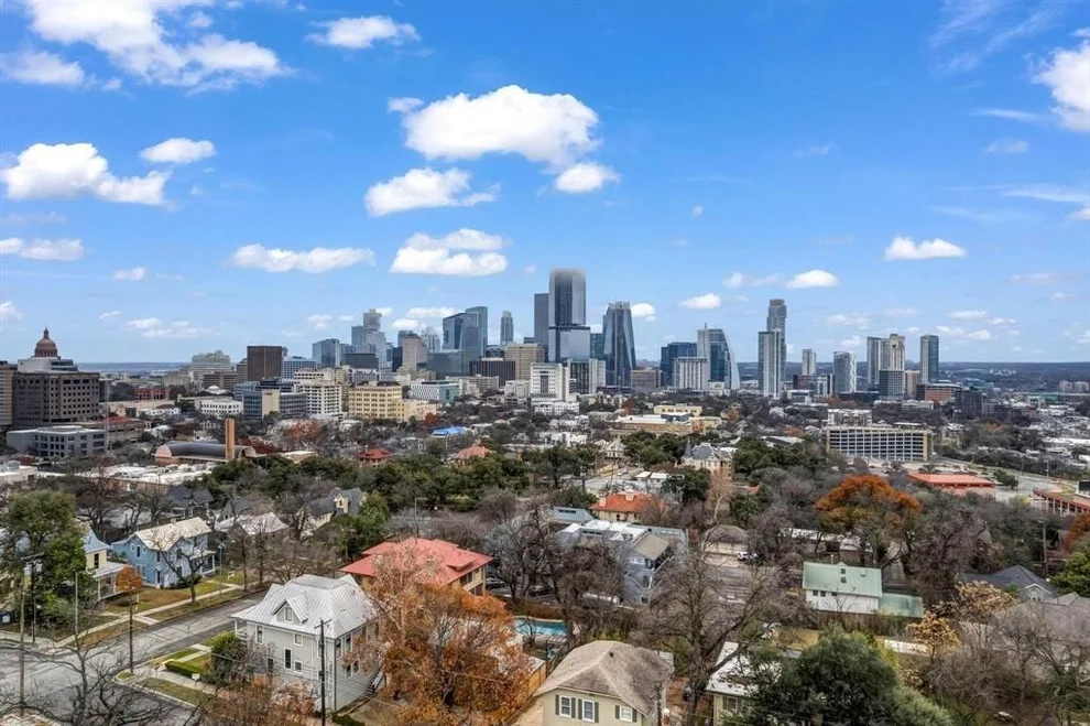Unit for sale at 806 W 17th ST, Austin, TX 78701