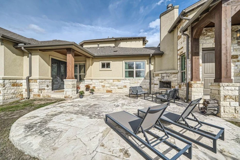 Unit for sale at 100 Dakota DR, Georgetown, TX 78633