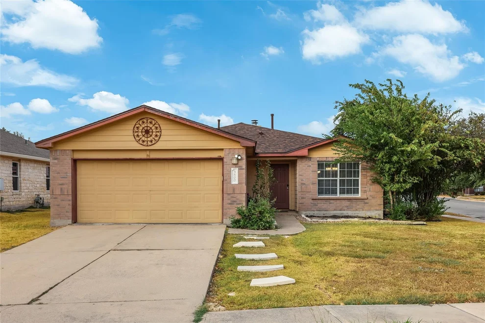 Unit for sale at 3800 Hickox DR, Round Rock, TX 78665