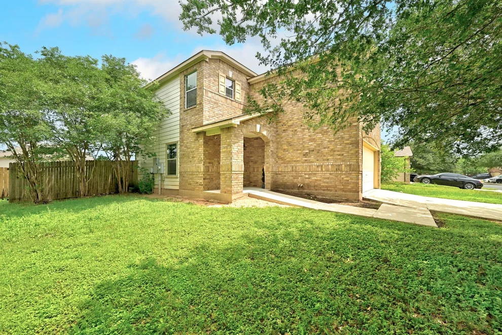 Unit for sale at 6800 Baythorne DR, Austin, TX 78747