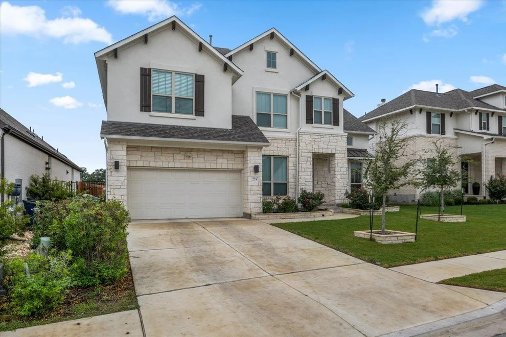 Unit for sale at 228 Poole LN, Liberty Hill, TX 78642