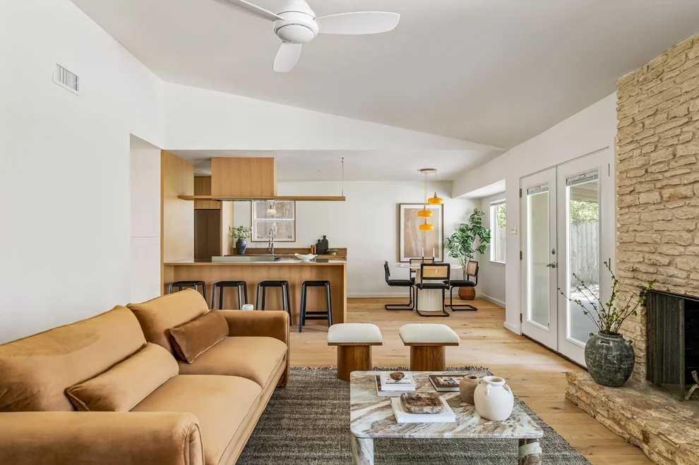 Unit for sale at 7308 Eganhill DR, Austin, TX 78745