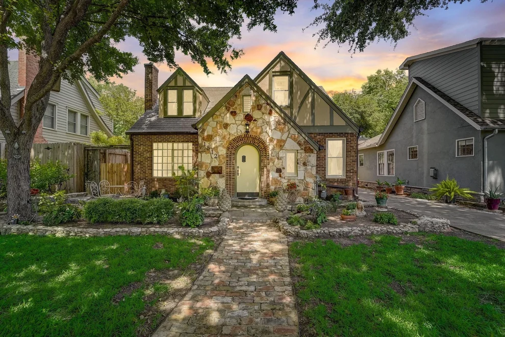 Unit for sale at 1512 Northwood RD, Austin, TX 78703