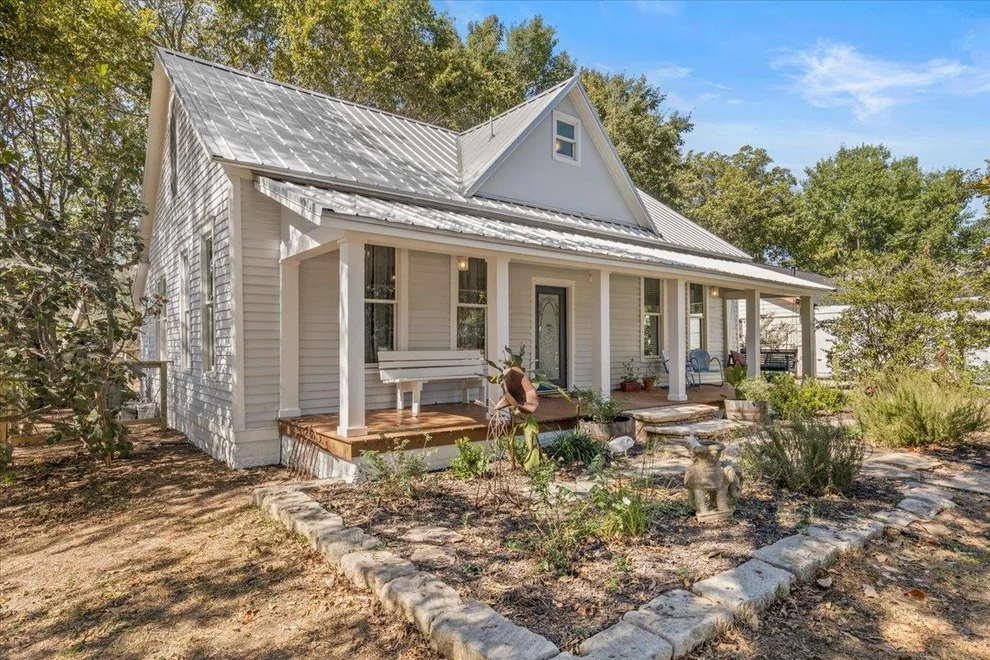 Unit for sale at 503 Wilkes ST, Smithville, TX 78957