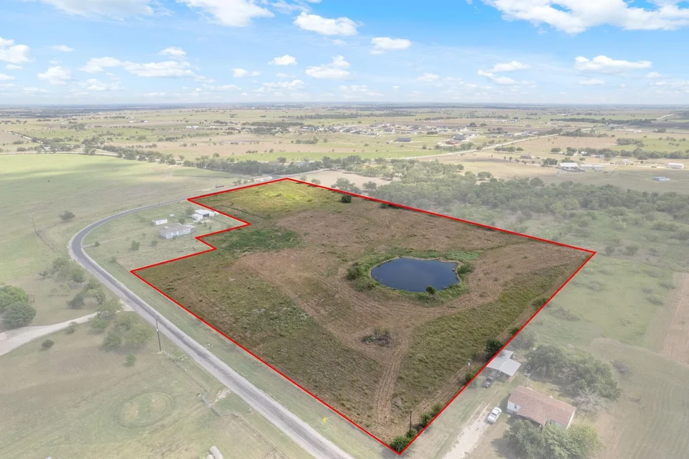 Unit for sale at 525 Hackberry RD, Salado, TX 76571