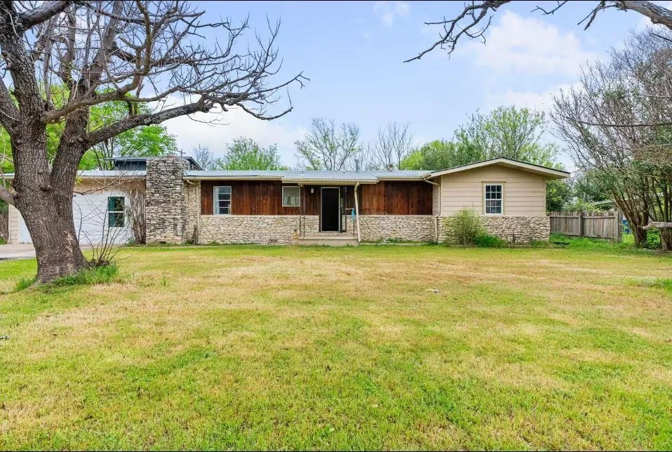 Unit for sale at 1100 Neans DR, Austin, TX 78758