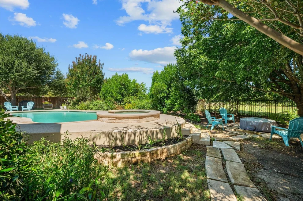 Unit for sale at 120 Palisade DR, Austin, TX 78737