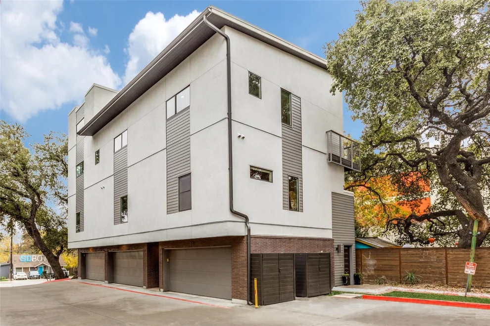 Unit for sale at 1702 S Lamar BLVD, Austin, TX 78704