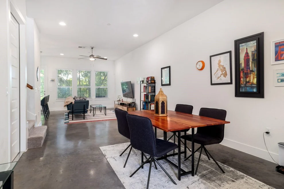 Unit for sale at 8922 Menchaca RD, Austin, TX 78748