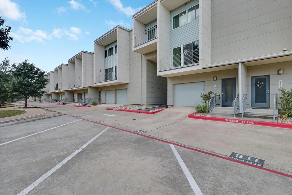 Unit for sale at 604 N Bluff DR, Austin, TX 78745
