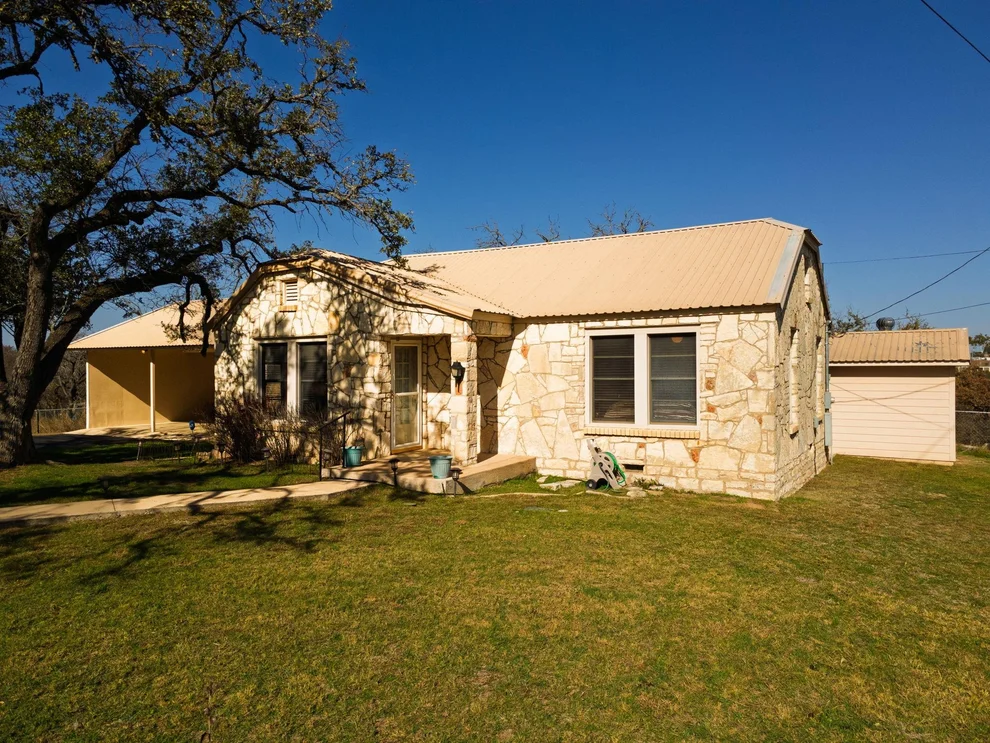 Unit for sale at 1003 N Ridge ST, Lampasas, TX 76550