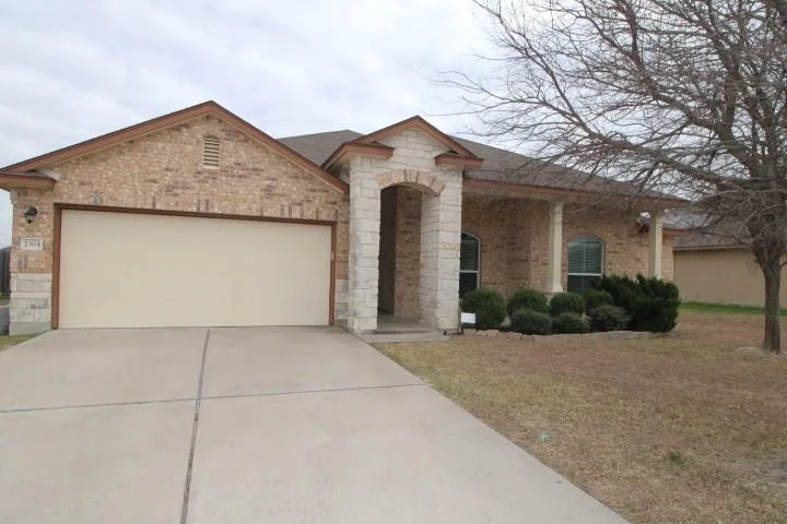 Unit for sale at 2304 Mike DR, Copperas Cove, TX 76522