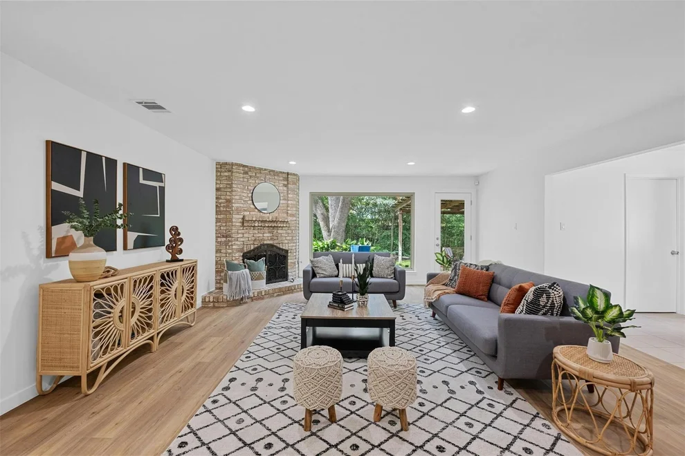 Unit for sale at 4303 Malaga DR, Austin, TX 78759