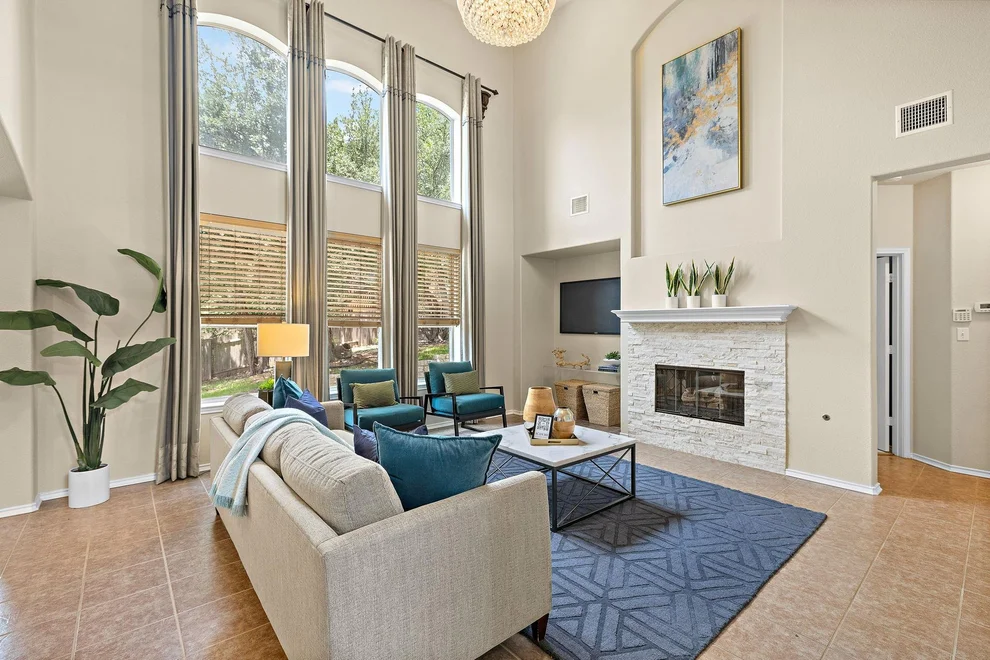 Unit for sale at 8706 Fenton DR, Austin, TX 78736