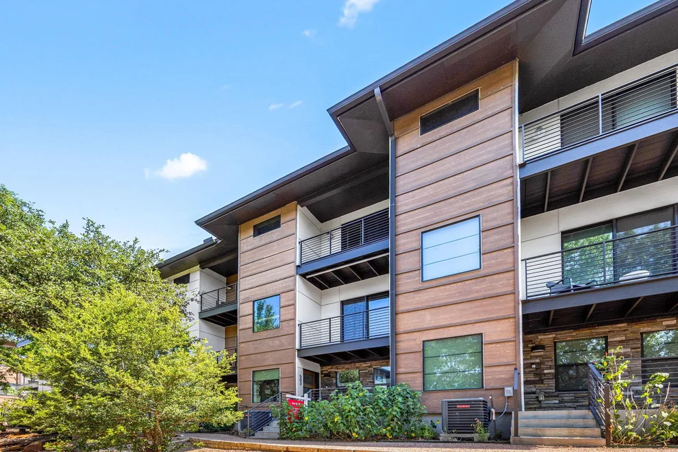 Unit for sale at 3700 Clawson RD, Austin, TX 78704