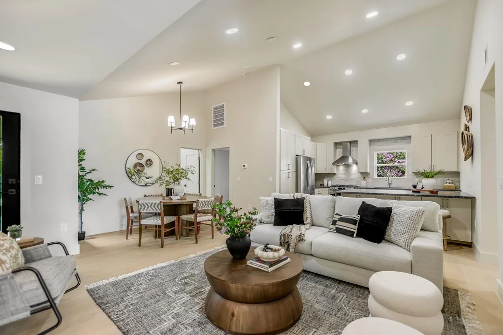 Unit for sale at 2006 Wheless LN, Austin, TX 78723
