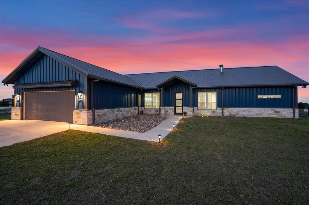 Unit for sale at 15073 Armstrong Estates RD, Salado, TX 76571