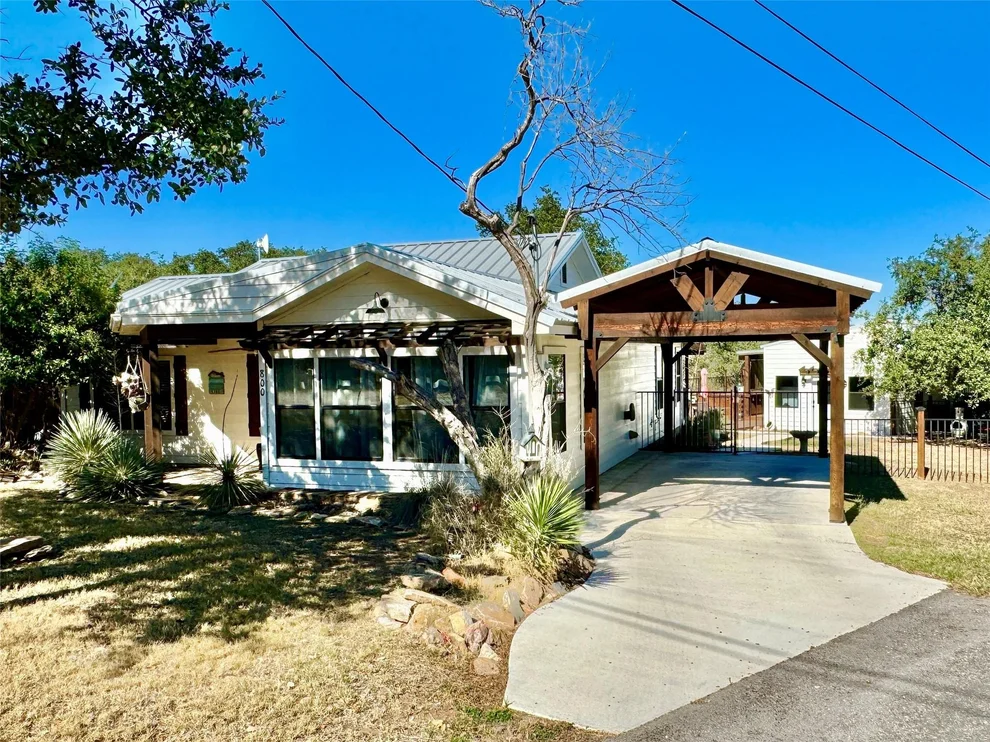 Unit for sale at 800 Lakeway, Burnet, TX 78611