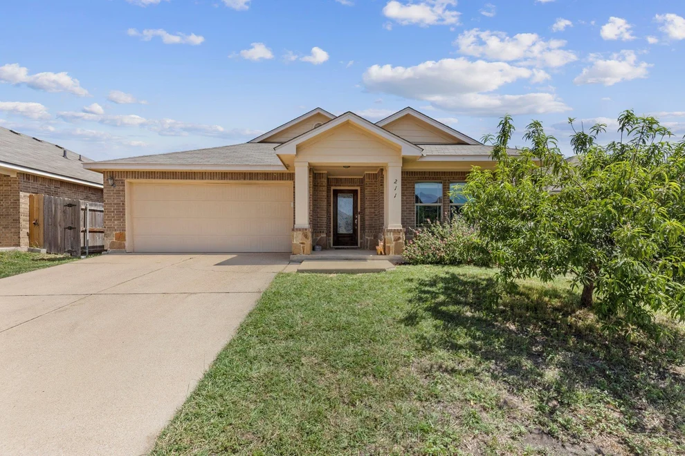 Unit for sale at 211 W Vega LN, Killeen, TX 76542