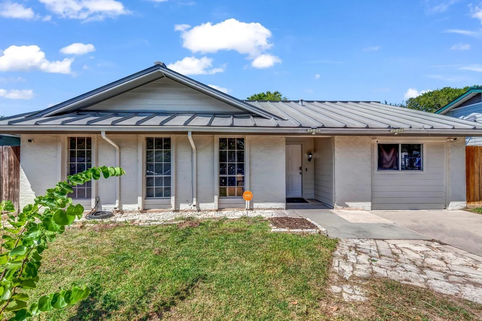 Unit for sale at 9716 Dallum DR, Austin, TX 78753