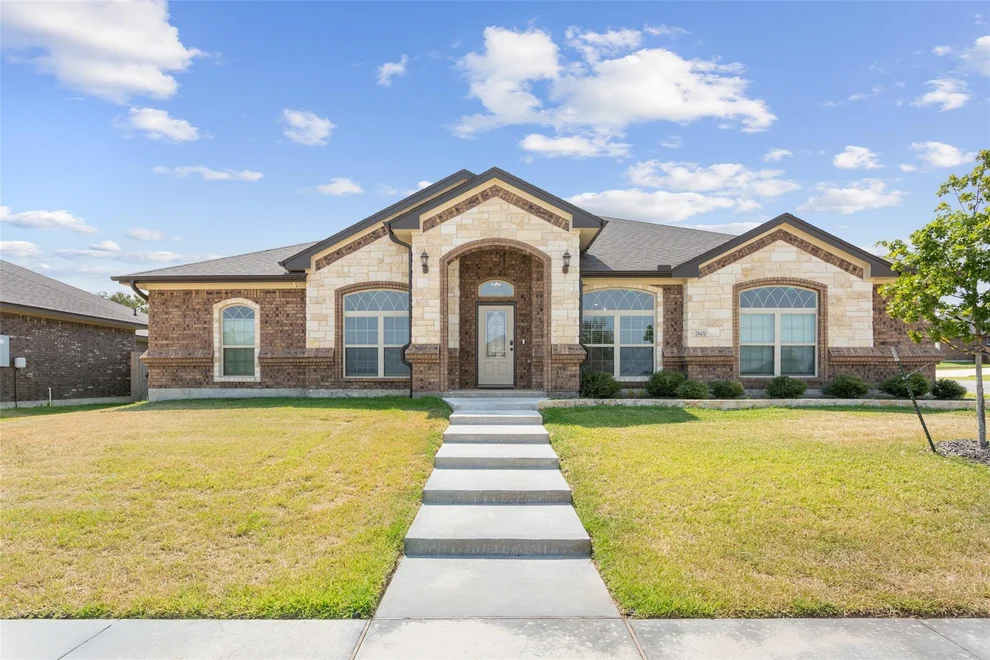 Unit for sale at 7601 Silicon DR, Killeen, TX 76542