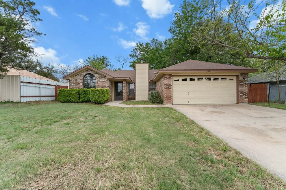 Unit for sale at 2504 Lazy Ridge DR, Killeen, TX 76543