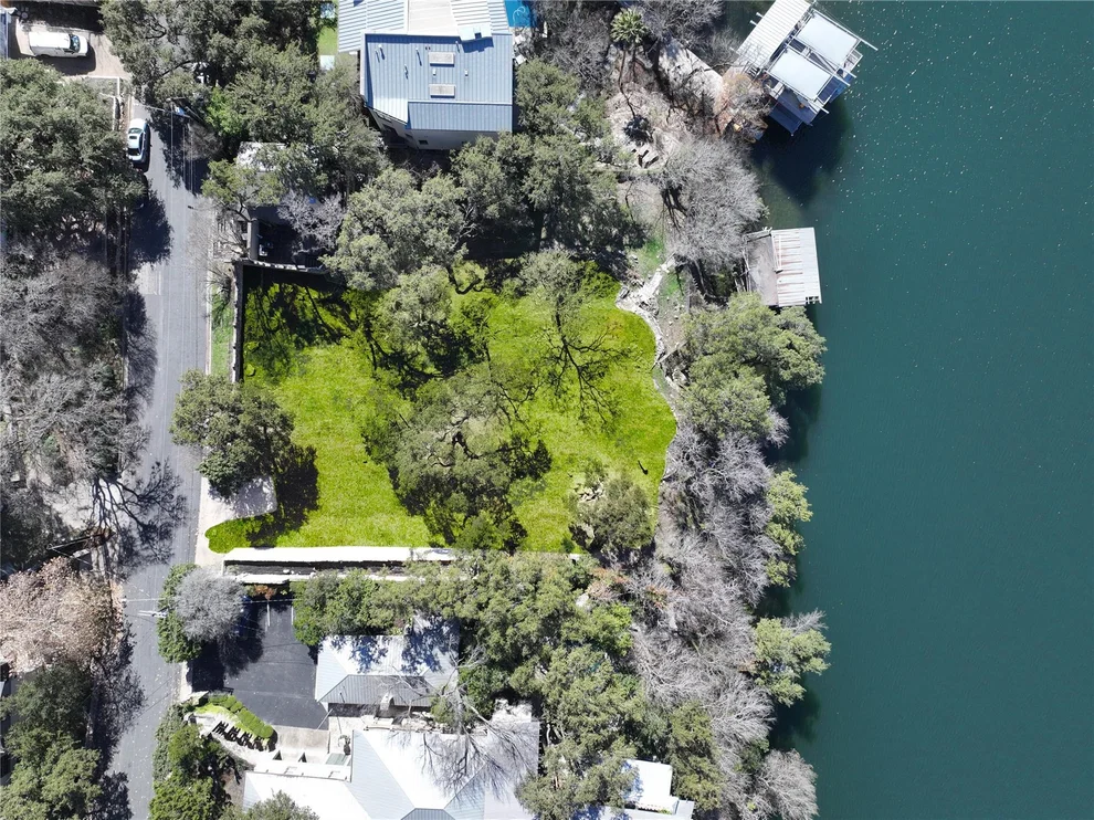 Unit for sale at 2002 Scenic DR, Austin, TX 78703