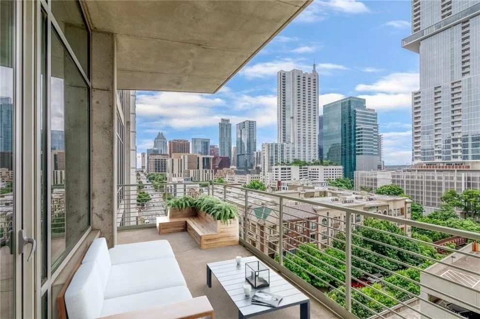 Unit for sale at 800 W 5th ST, Austin, TX 78703