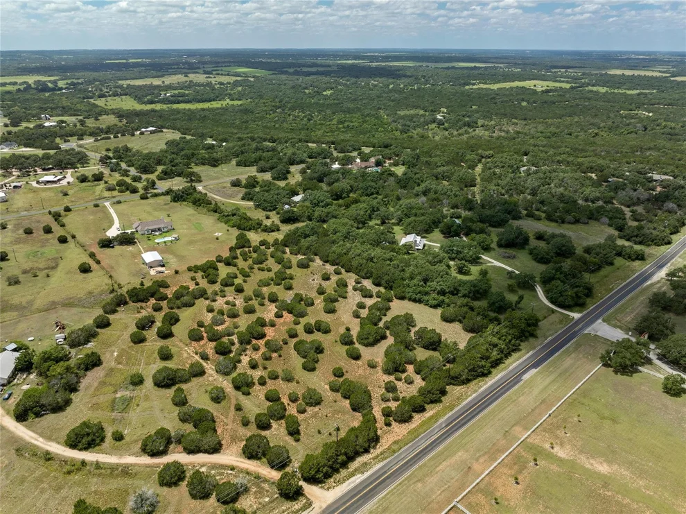 Unit for sale at 900 CR 282, Liberty Hill, TX 78642