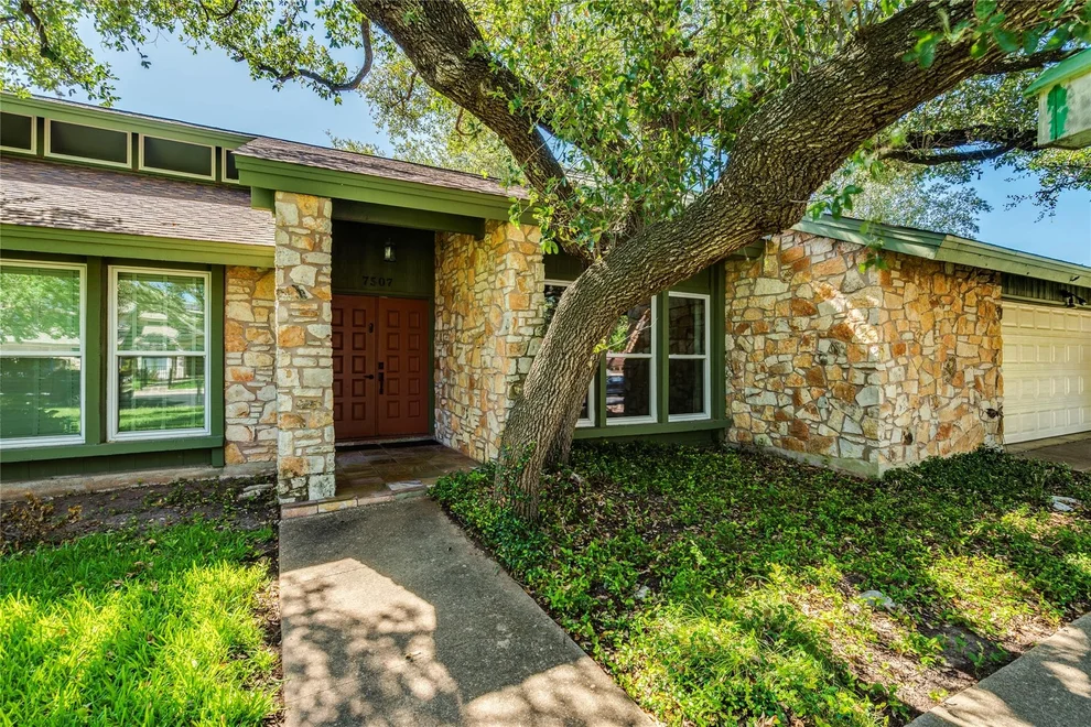 Unit for sale at 7507 Valburn DR, Austin, TX 78731