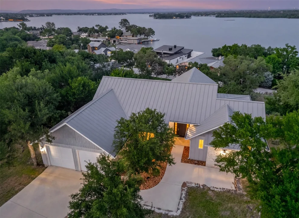 Unit for sale at 3413 Blue Lake DR, Horseshoe Bay, TX 78657