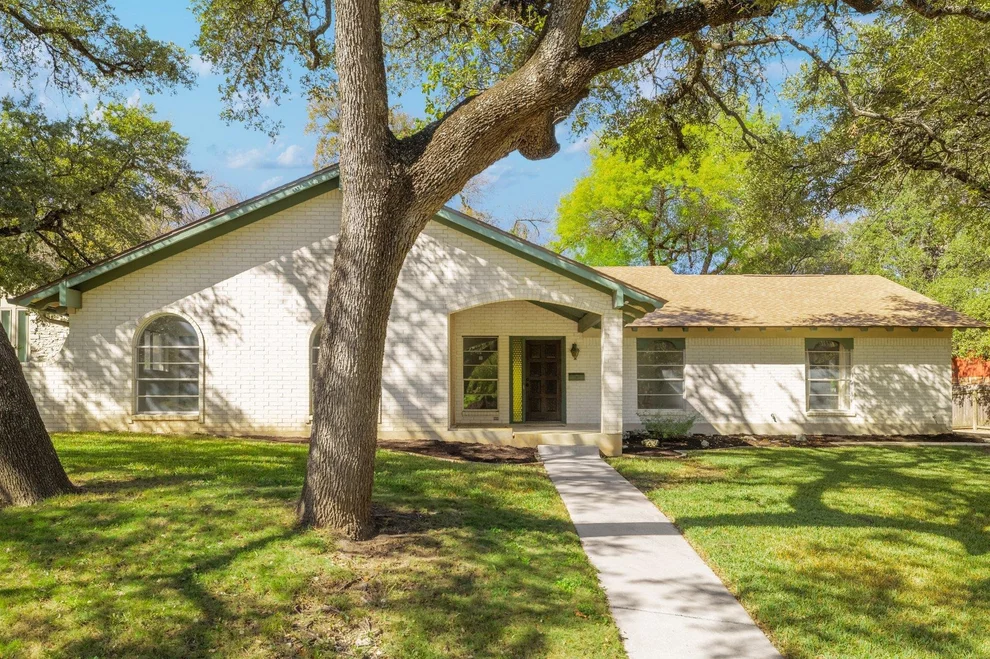 Unit for sale at 8406 Shenandoah DR, Austin, TX 78753