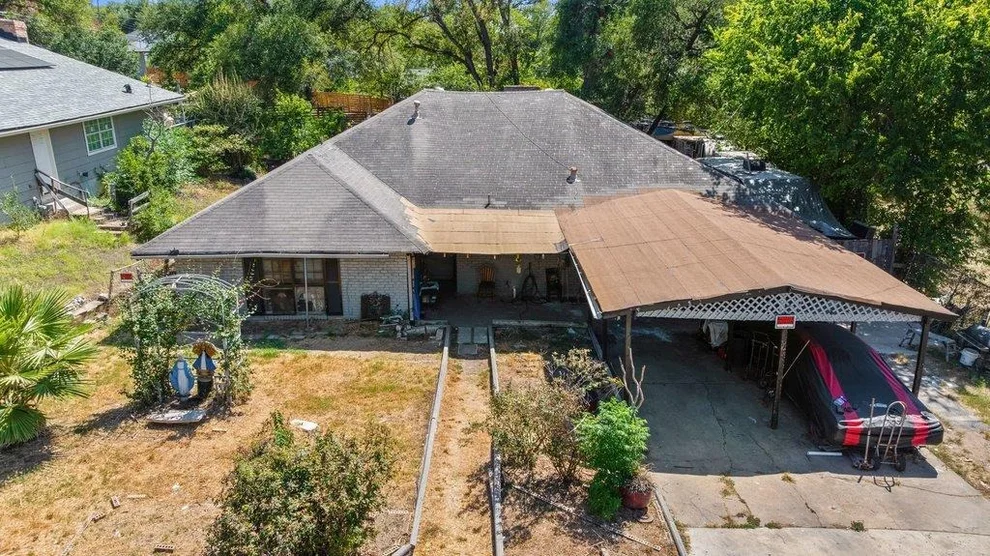 Unit for sale at 5111 Woodmoor DR, Austin, TX 78721
