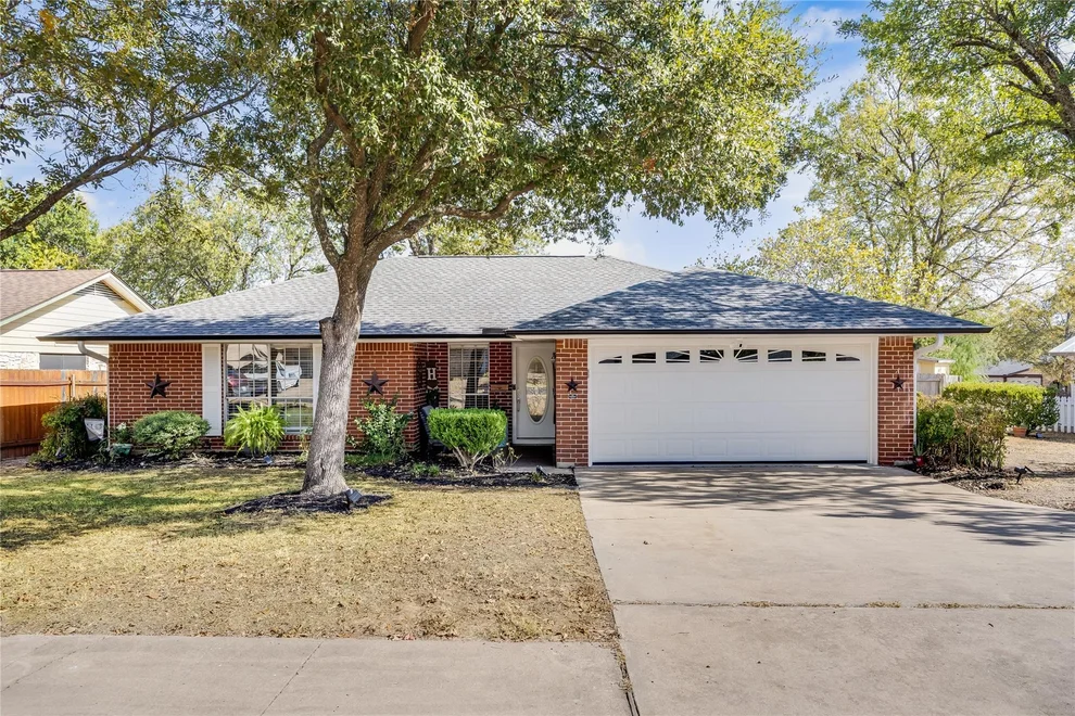 Unit for sale at 10103 Oak Hollow CIR, Austin, TX 78758