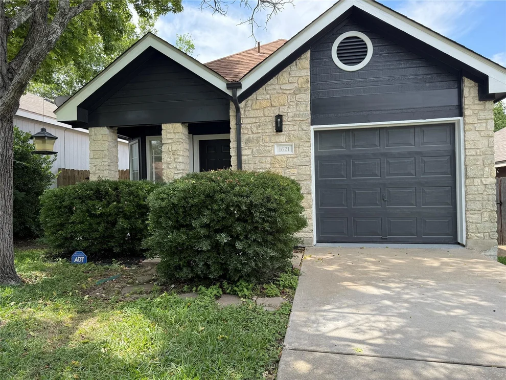 Unit for sale at 1621 Parkfield CIR, Round Rock, TX 78664