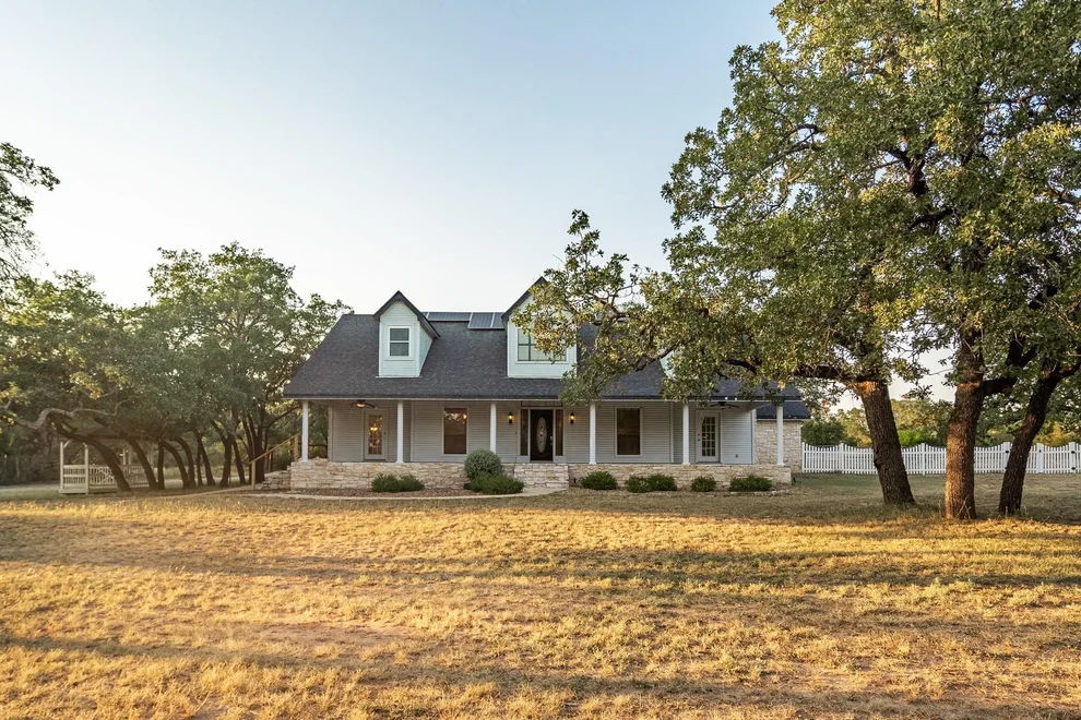 Unit for sale at 23528 Oscar RD, Spicewood, TX 78669