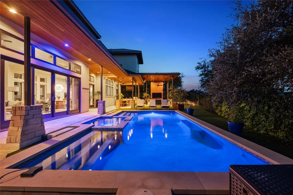 Unit for sale at 4004 Sugarloaf DR, Austin, TX 78738