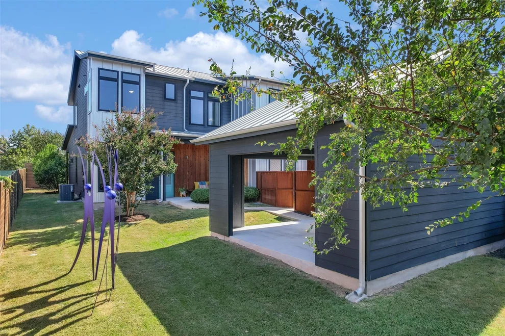 Unit for sale at 2111 Greenwood Ave, Austin, TX 78723