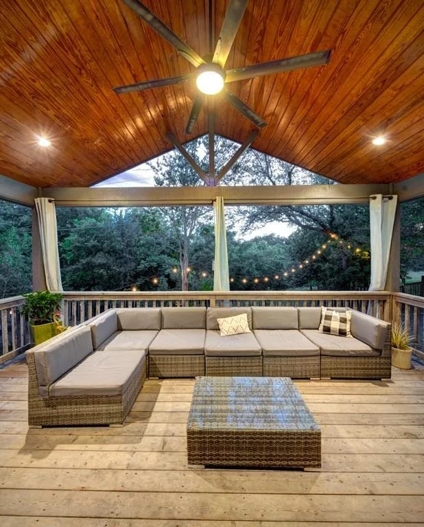 Unit for sale at 11408 Spicewood PKWY, Austin, TX 78750
