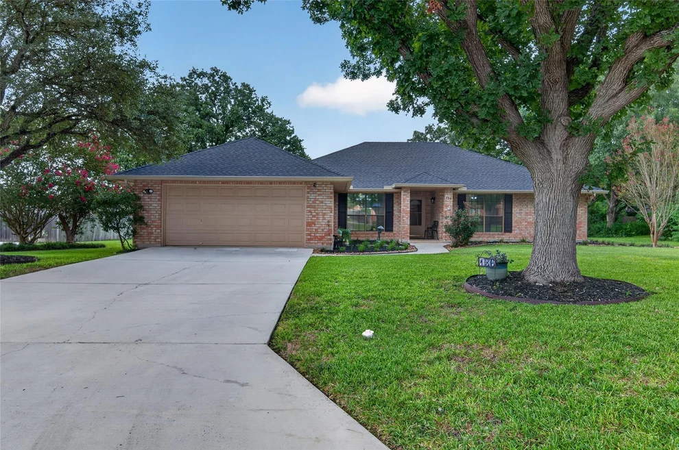Unit for sale at 136 Dundee Grace, New Braunfels, TX 78130