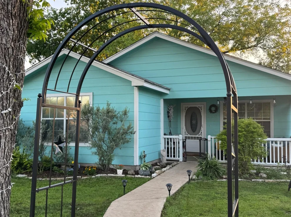 Unit for sale at 1730 Candee ST, Georgetown, TX 78626