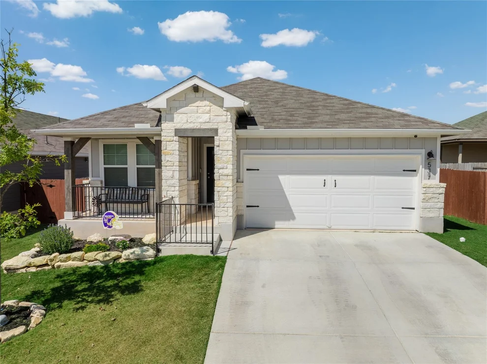 Unit for sale at 537 Loriner WAY, Liberty Hill, TX 78642