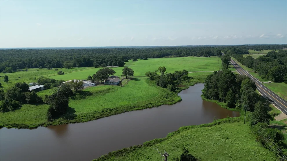 Unit for sale at 28079 State Highway 19, Athens, TX 75752