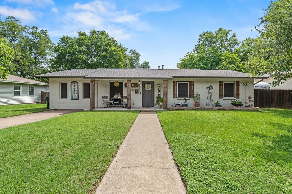 Unit for sale at 606 Francine DR, Rockdale, TX 76567