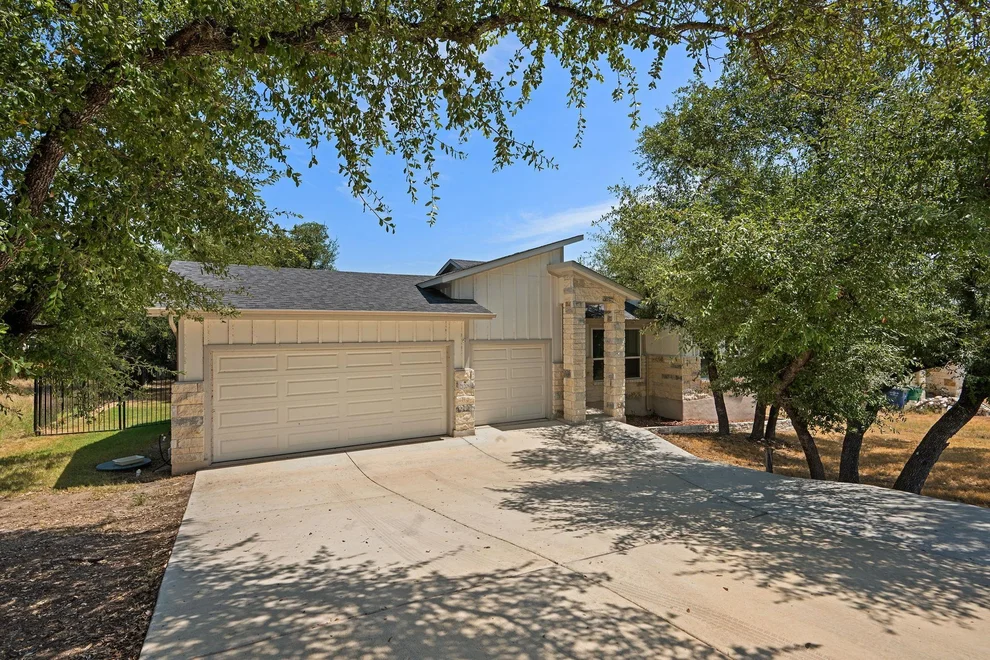 Unit for sale at 21208 Santa Rosa Ave, Lago Vista, TX 78645