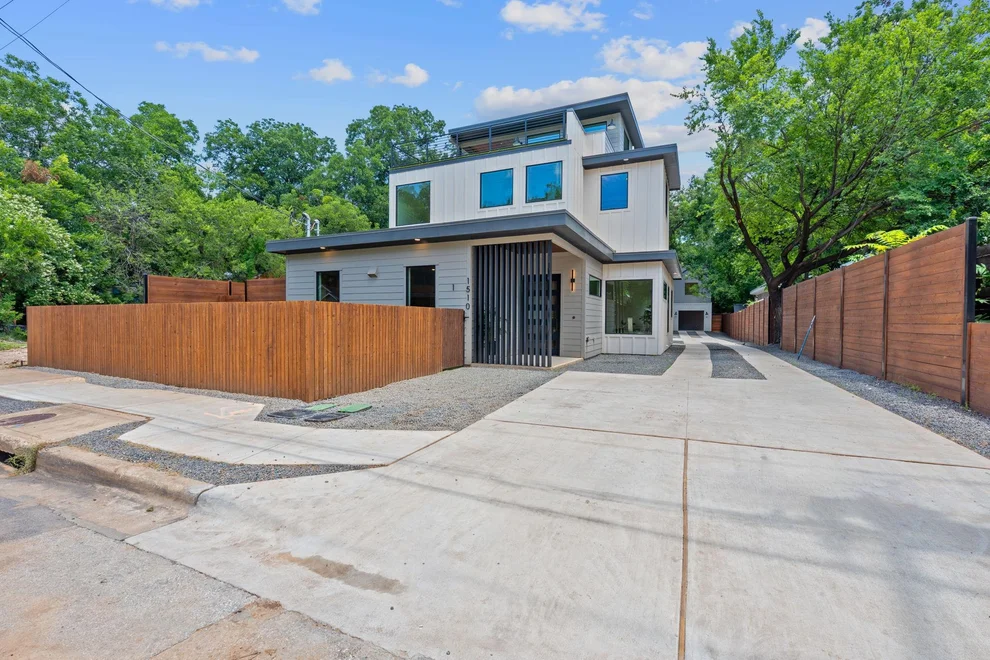 Unit for sale at 1510 Holly ST, Austin, TX 78702