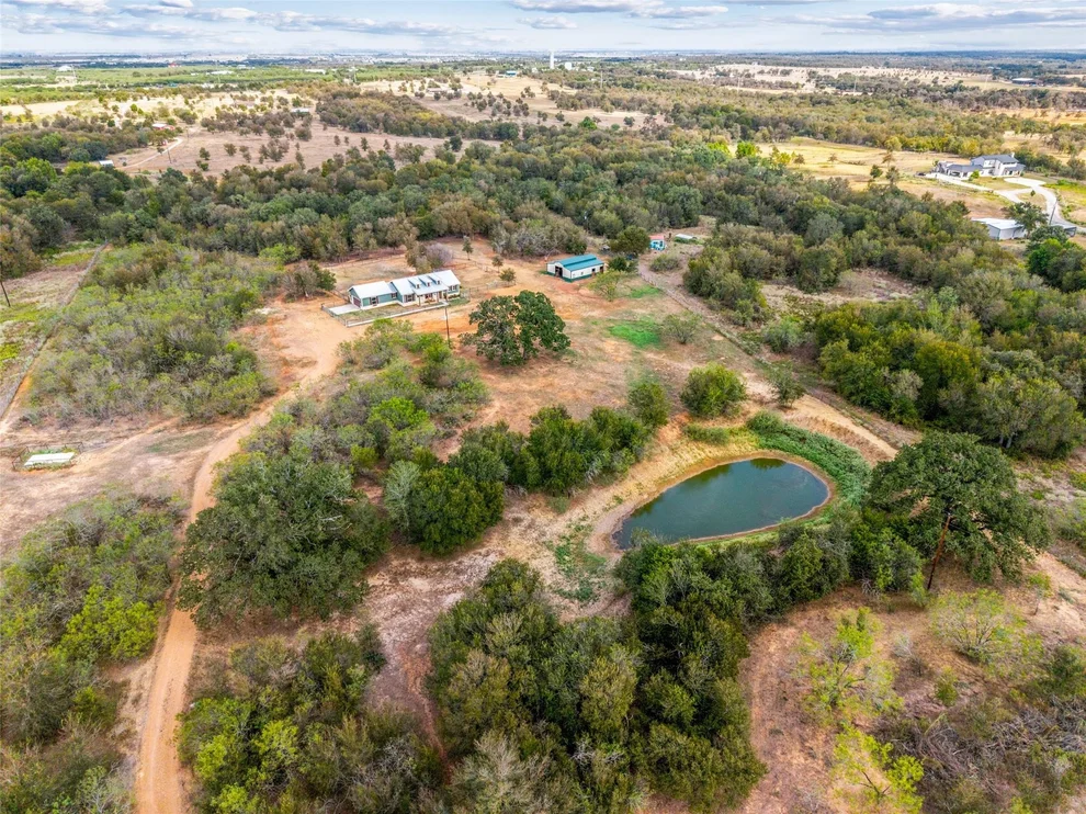 Unit for sale at 301 County Road 491 RD, Elgin, TX 78621