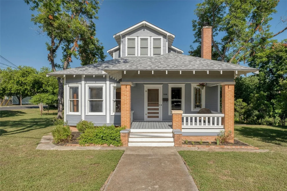 Unit for sale at 508 S Walnut ST, Georgetown, TX 78626