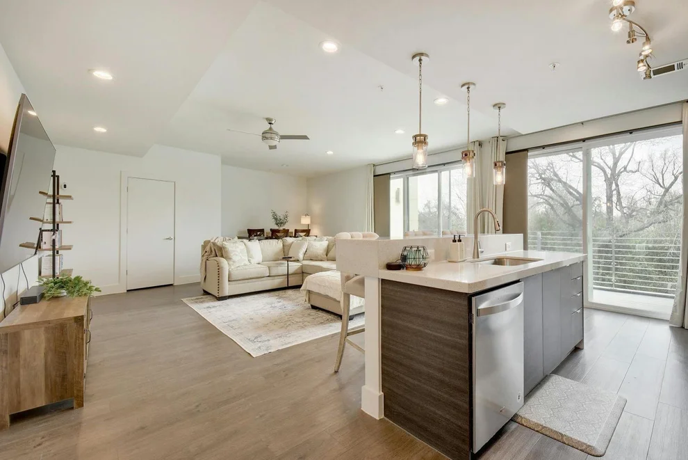 Unit for sale at 604 N Bluff DR, Austin, TX 78745
